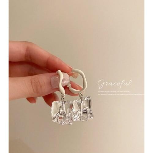 Earings Fashion Jewelry 2021 Korean Fashion Irregular Transparent Acrylic Earrings Baroque Niche Design Earrings for Women
