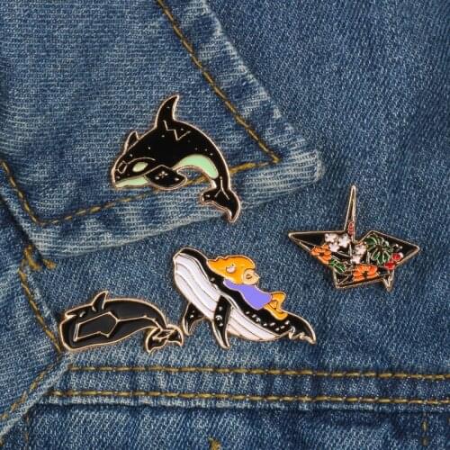 The sea Animal Dolphin brooch Origami Enamel pin Badge Lucky fish Denim Jeans Button Cute jewelry Lapel pins gift for kids women