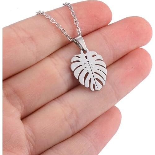 Stainless Steel Small Pendant Leaf Shape with 50cm Necklace High Quality Men And Women Accessories