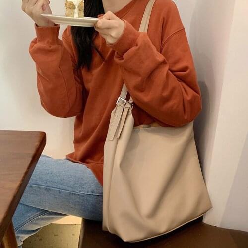 2021 New Designer Shoulder Bag Women Solid Retro Messager Bag PU Leather Women Crossbody Bags Large Capacity Tote Bags Sac A Bag