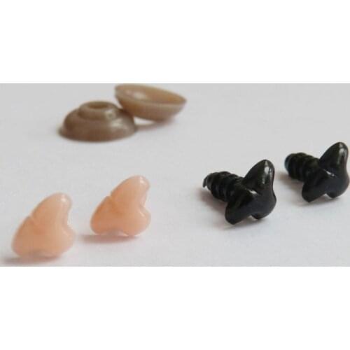 200pcs black/flesh color 9x6mm mini plastic safety toy noses & soft washer for diy plush doll accessories