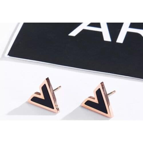Korean Style Fashion Simple Letter V Black Shell Stud Earrings For Women No Fade Anti Allergy Stainless Steel Earring Jewelry