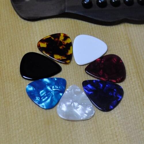Lots of 100 pcs Ultra Heavy 1.5mm Celluloid Classic 351 Guitar Picks 9 Colors