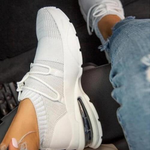 Spring Womens Fashion Running Shoes Lacing Grid Light Breathable Female Sneakers Pointed Toe Couple Walking Casual Ladies Shoes