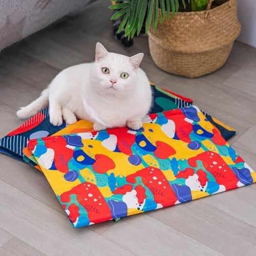 Cooling Dog Mat Summer Pet Pad for Cat Dogs Sleeping Heat Relief Mats Breathable Pet Dog Bed Cat Lce Pads Puppy Cool Sofa Beds
