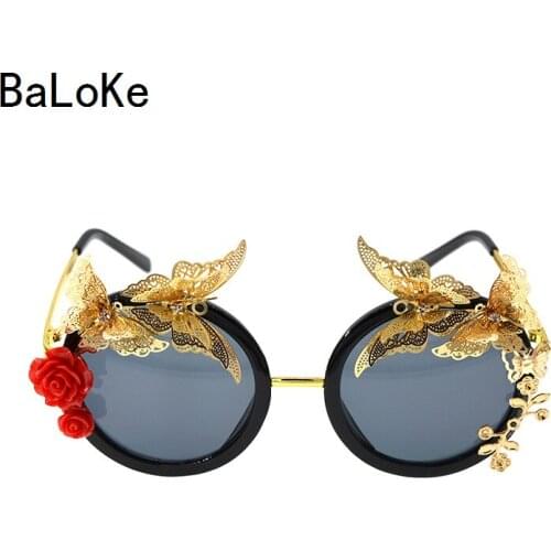 Retro Vintage Sunglasses Metal Flower Baroque Sunglasses Crystal Rhinestone Round Sunglasses Women Sunny Beach Oversize Glasses