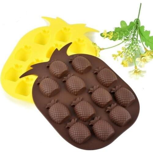 Wholesale Ice Cream Tools Brand New Ice Maker Mould Bar Party Drink Ice Tray Pineapple Shape Ice Cube Freeze Mold