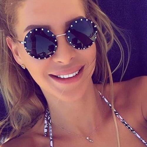 New Vintage Round Rhinestone Sunglasses Women Luxury Brand Retro Yellow Black Shades Diamond Eyewear UV400 gafas de sol mujer