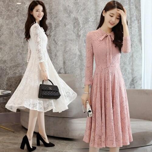Autumn and winter new large size women Korean version of lace fashion long sleeves long section Slim dress