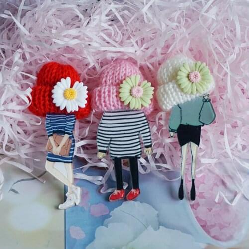 Hot Flower Pin For Women Mom girlfriend Gifts clothing Accessories Model Girl badges pins New Year Gifts