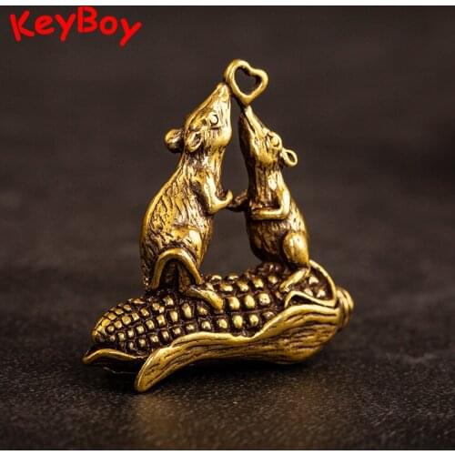 Pure Brass Mouse Love Corn Figurines Pendants for Keychain Copper 12 Zodiac Animal Rat Key Chain Ring Hangings Fashion Jewelry