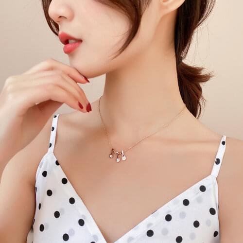2021 Rose Gold Necklace Womens Titanium Steel Quality Match Costume Jewelry Gift Temperament Simple Neck Pendant Girls