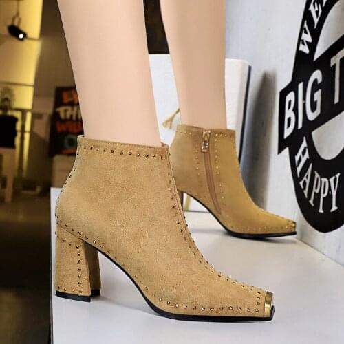 Black boots Women Fahsion Square Toe Ankle Boots Comfy Square High Heel Ankle Boots Autumn Winter Ladies Shoes 2019 Side Zipper