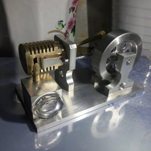 Suction Stirling engine model
