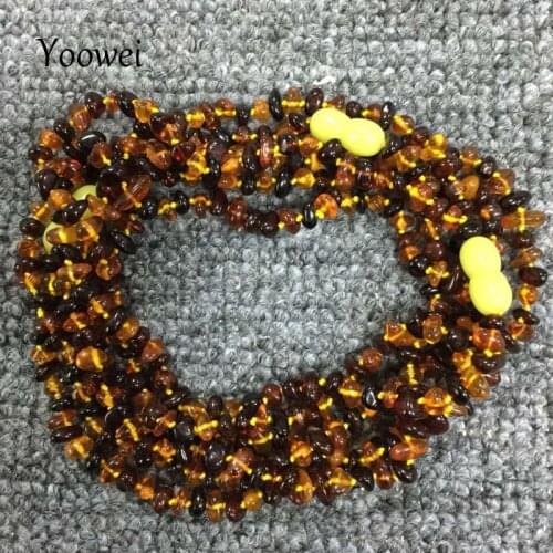 Yoowei Natural Amber Necklace for Gift Genuine Irregular Bead Baltic Amber Chip Layered Bracelet Jewelry Long Necklace Wholesale