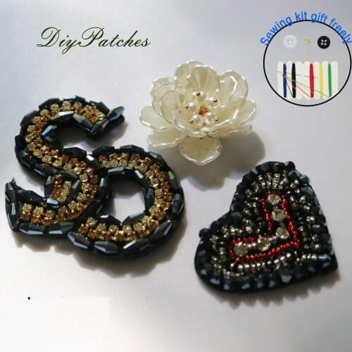 1pc haert letter flower Rhinestone Beaded patches for clothes DIY Fashion Badge sequins appliques parches ropa
