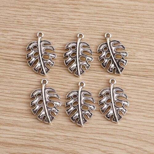 10pcs 18*26mm Metal Tree Leaf Charms Fit Necklaces Pendants Bracelets DIY Vintage Tibetan Silver Color Charms Jewelry Making