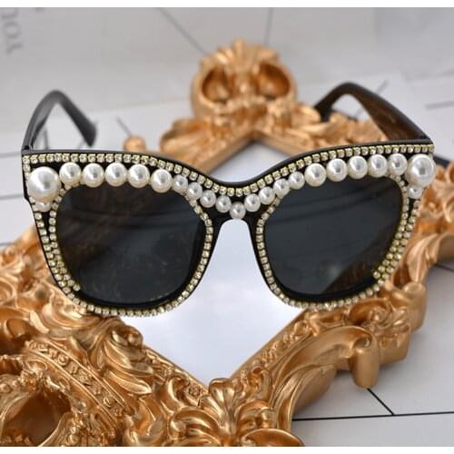 Catwalk Sand Beach Night Club CatEye Diamond Rhinestone Sunglasses Pearl Square