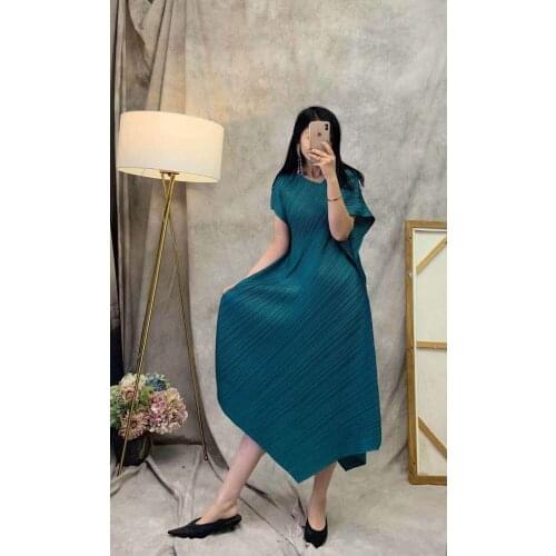 HOT SELLING Miyake fashion fold solid short sleeve v-neck batwing sleeve Asymmetrical dress IN STOCK