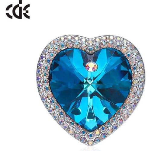 CDE Women Coat Accessories Big Heart Shaped Crystal from Swarovski Brooch with Rhinestone Fashion Jewelry Two Colors Available