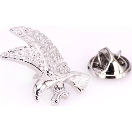 Mens Brooch Scarf Hat Accessories Silver Eagl Animal Clip Neckpin Badge Pin Woman Wedding Couple High Quality Jewelry Gifts