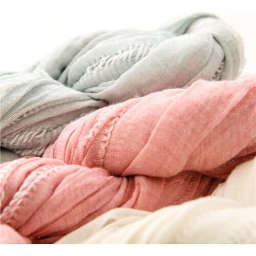 2021 Fashion Luxury Brand Aztec Floral Tassel Viscose Shawl Scarf Lady High Quality Wrap Pashmina Stole Bufandas Muslim Hijab