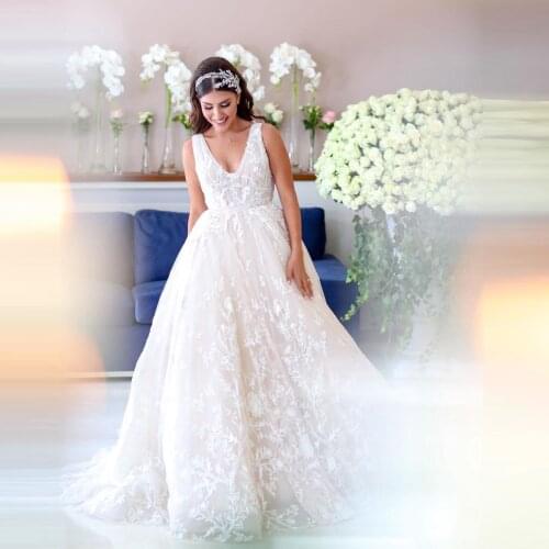 Elegant V Neck Wedding Gowns Sleeveless Lace Brida Wedding Dresses Extra Puffy Tulle Appliques кокте йльные платья