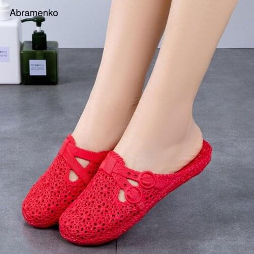 Summer Ladies Slippers With Hollow Fashion Soft Bottom Hole Shoes Women Wear Beach Sandals Slippers Platform Red Pink Size 36-41