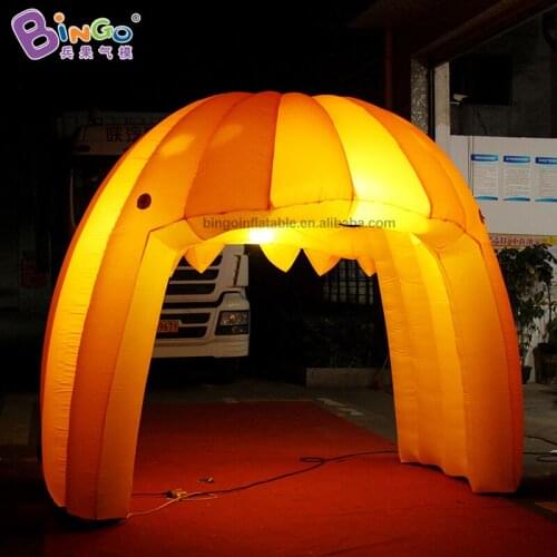 Free Shipping customized 3x2.6 meters lighting Halloween pumpkin inflatable arch / Halloween decoration with blower