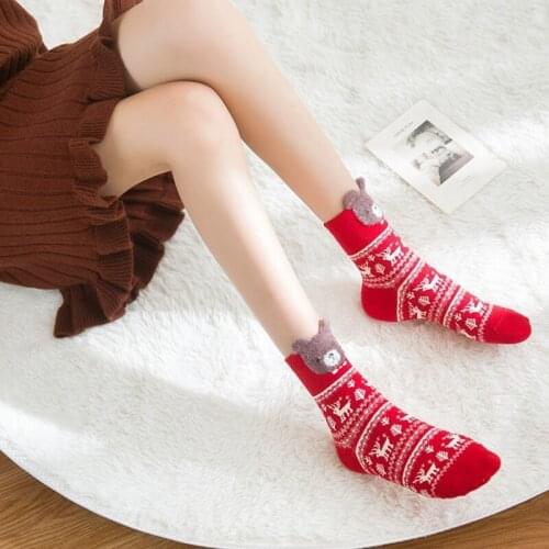 Autumn and winter fashion womens Christmas socks animal pattern gift socks 4 Pairs womens warm cartoon socks