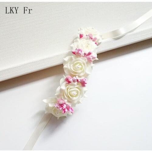 LKY Fr Wrist Corsage Wedding Bracelet for Bridesmaid Brides Hand Flower Foam Roses White Wedding Bracelet for Guests Accessories