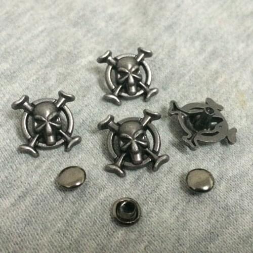 New 50PCS 15X15MM Antique Silver Cross Skull Head Studs Rivet Punk Spike Shoes Belt Bag Bracelets Accessories Leather Craft