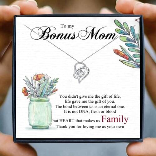 Gift Necklace for Mother in Law Mom Heart Crystal Pendant Necklace Letter I Love You to The Moon and Back Chain Necklace Gifts