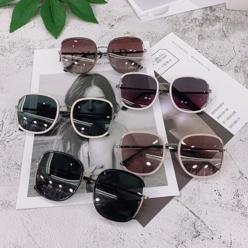 Ms atmospheric Europe and the United States 20215 uv street snap resin polarizer sunglasses fashion sunglasses joker