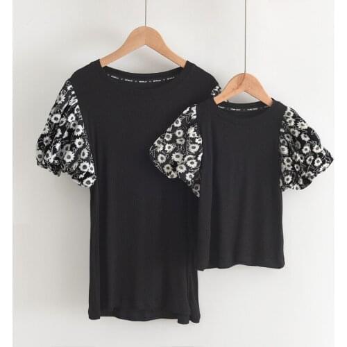 Family Matching Outfits Fashion Summer Girls Baby Patchwork Floral T-Shirts Mother And Daughter Puff Sleeve Holiday Casual Tops