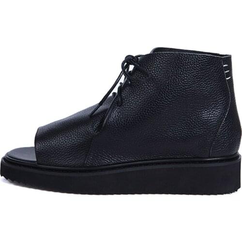 Black Men Summer Beach Shoes Flip Flops Retro Brand Luxury Cow Leather Sandals Casual Design Outdoor Rome Sandals Korean 2020