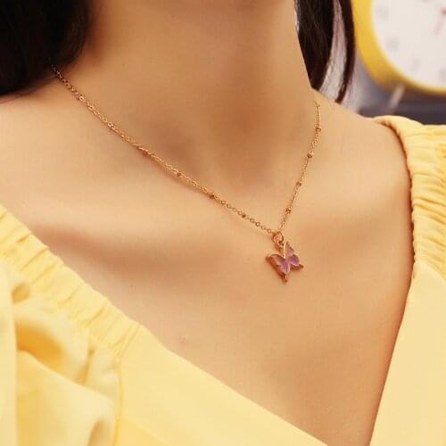 Cute Butterfly Pendant Necklace for Women Cocktail Party Statement Necklace Steet Style Korean Fashion Necklace Jewelry Gifts