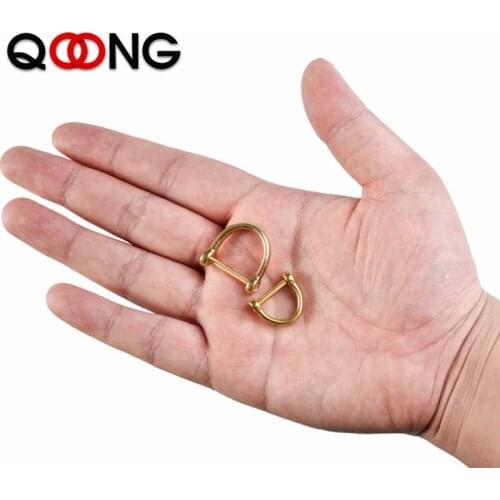 A Pair Brass Horseshoe Buckle Key Chain DIY keychain Accessories Men Women Metal Car Key Ring Holder Give Away a Screwdriver T29