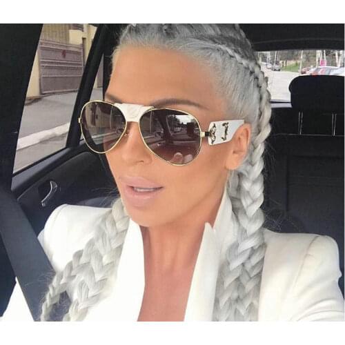 Vintage pilot Sunglasses Women men Fashion Polygon Design Ladies baroque Sunglasses Metal Frame Ocean Color Mirror Retro Black