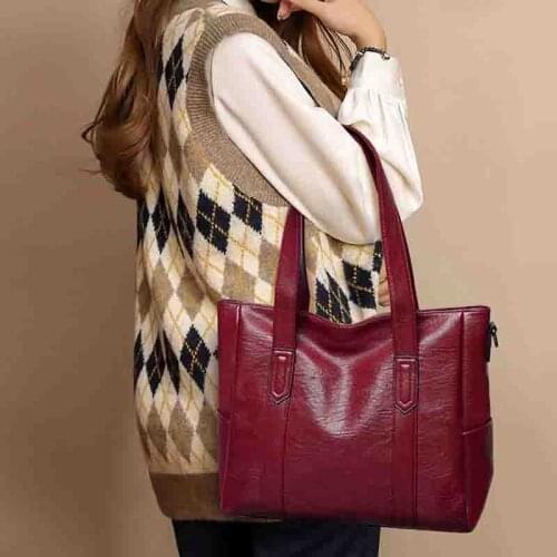 2021 New Arrival Woman Bags High Quality Leather Female Bags Large Capacity Travel Bag For Women Solid color