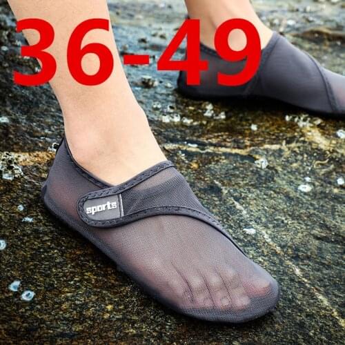 Men Women Swimming Water Shoes Barefoot Beach Mesh Upstream Aqua Shoes Quick-Dry River Sea Breathable Antiskid Shoes Size 36-49