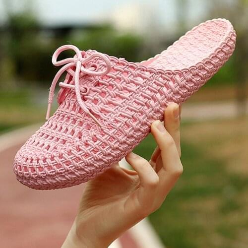 Newly Comfortable Breathable Casual Slippers Closed Toe Hollow out Women Slippers Flat Sandals