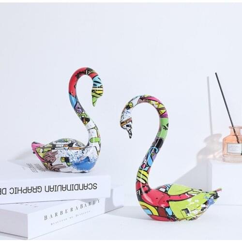 Nordic Decoration Home Modern Abstract Artwork Ornaments for Home Hand-painted Couple Swan Ornaments Living Room Decoration