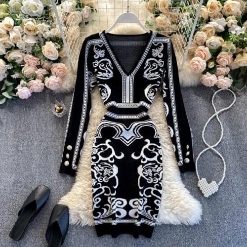 2021 New Fashion Womens Pnit Dress Female Sexy Style V-Neck Full Sleeved Dresses