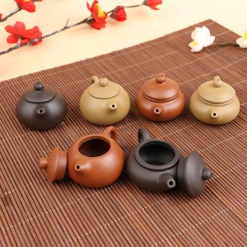 PlumHOME Tea Figurines