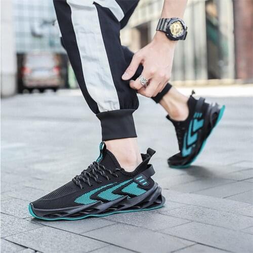 New Men Casual Shoes Lace up Men Shoes Lightweight Comfortable Breathable Walking Sneakers Tenis Feminino Zapatos