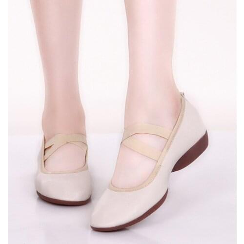 Yoga Sports Shoes Sneaker Ssquare Dance Shoes Women Soft Bottom Flat Low Heel Mid Aged Red Square Dancing Leather Shoes sneakers