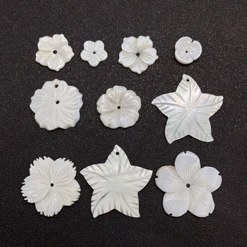 5pcs Natural Freshwater Shell Pendant Beautifully Carved Flowers White Shell Pendant Elegant Ladies Fashion Jewelry Accessories