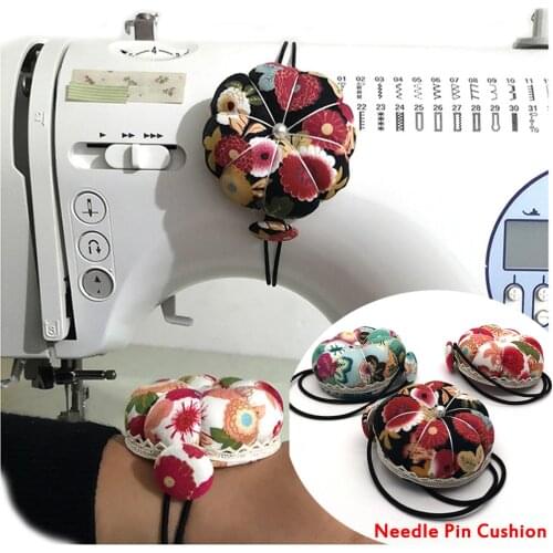 Wrist Pin Cushion Wearable Pumpkin Sewing Pin Cushions for Needlework Wrist Pumpkin Pin Cushions Sewing Needle Pincushions