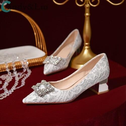 Wedding dress wedding shoes 2020 new thick heeled bridal shoes daily wear lace high heeled shoes bridesmaids